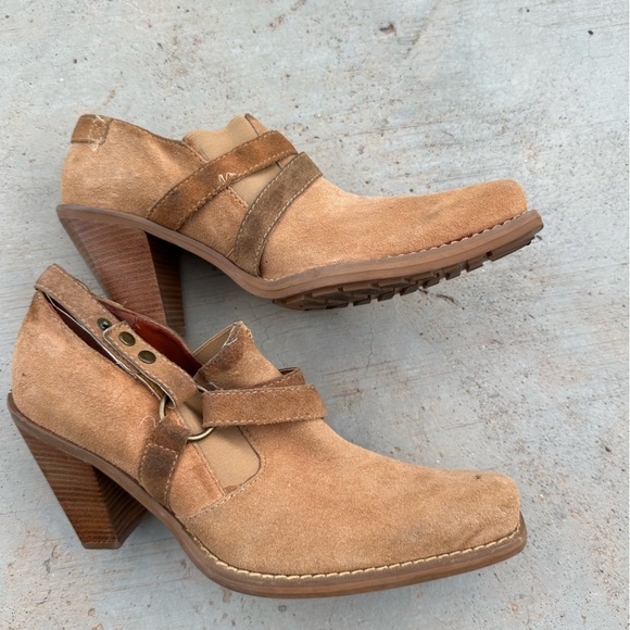 To the Max Shoes - To the Max Tan Heeled Booties